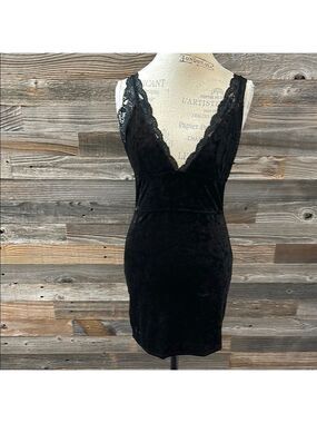 Free People Intimately Viper Velvet Slip Dress Lace Trim Size Medium